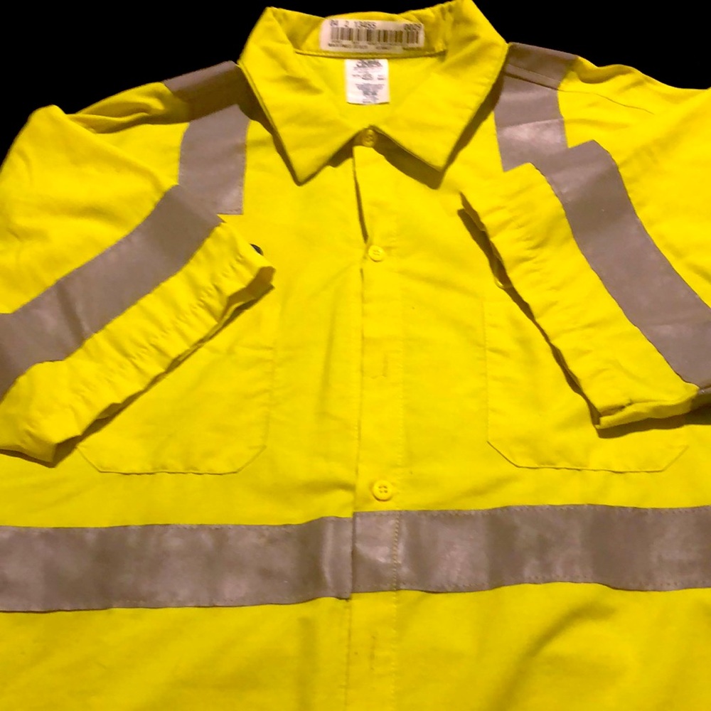 Neon yellow short sleeved work shirt, 2XL with reflective strips